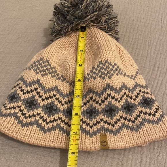 TIMBERLAND POM POM HAT . Very good condition - Picture 4 of 9